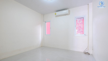 *****ทาวน์เฮ้าส์มือสองย่านกรุงเทพมหานคร ม.มณฑล7 เลียบคลองทวีวัฒนา บนเนื้อที่กว้างขวางถึง 22.5 ตร.ว. ฟังก์ชัน 4 ห้องนอน 2 ห้องน้ำ 1 ที่จอดรถ แถมฟรี! 2 เครื่องปรับอากาศ บ้านพร้อมอยู่ ต่อเติมครัว ใกล้รถไฟฟ้าสายสีน้ำเงิน "สถานีหลักสอง" จองด่วน!…